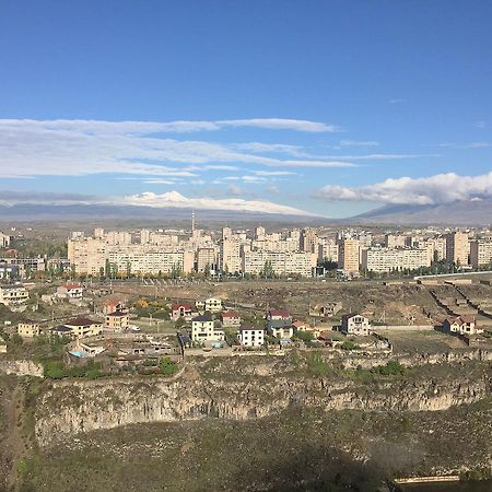 Ossanna Hotel Ереван Экстерьер фото