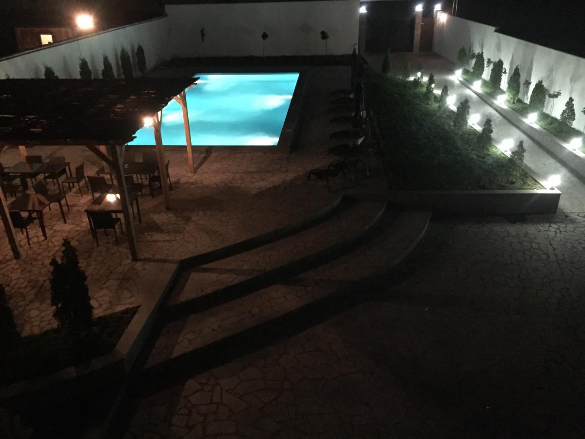 Ossanna Hotel Ереван Экстерьер фото